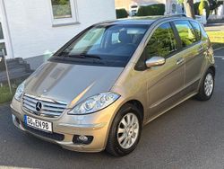 Beige Gebraucht 2005 Mercedes A170 Elegance Limousine | 2.399 € (Fairer Preis)