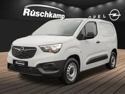 Weiß Gebraucht 2023 Opel Combo-e Life Edition Limousine | 23.980 € (Fairer Preis)