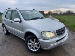 Silber Gebraucht 2003 Mercedes ML270 SUV | 2.600 € (Superpreis)