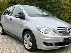 Grau Gebraucht 2006 Mercedes B180 Van / Kleinbus | 4.850 € (Teuer)