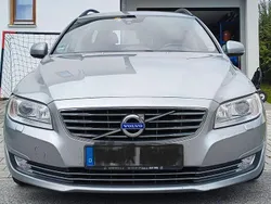 Silber Gebraucht 2017 Volvo V70 Kinetic Kombi | 10.588 € (Etwas zu teuer)