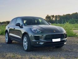Grau Gebraucht 2015 Porsche Macan S SUV | 49.900 €