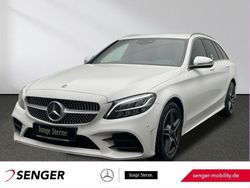 Weiß Gebraucht 2021 Mercedes C180 AMG Kombi | 27.740 € (Fairer Preis)