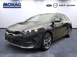 Schwarz Neu 2025 Kia Ceed Sportswagon Platinum Kombi | 32.990 € (Fairer Preis)