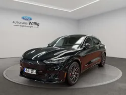 Iridiumschwarz metallic Gebraucht 2022 Ford Mustang Mach-E GT SUV | 54.899 € (Etwas zu teuer)