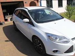Weiß Gebraucht 2013 Ford Focus Ambiente Kombi | 3.630 € (Guter Preis)