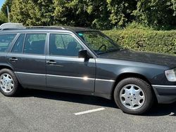 Schwarz Gebraucht 1995 Mercedes 320 Kombi | 4.995 €