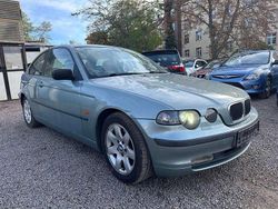 Graugruen metallic Gebraucht 2002 BMW 320 Limousine | 1.100 €