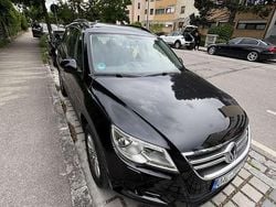 Schwarz Gebraucht 2010 VW Tiguan Team SUV | 9.500 € (Etwas zu teuer)