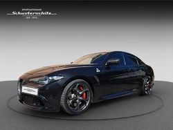Nero vulcano metallic Gebraucht 2017 Alfa Romeo Giulia Quadrifoglio Limousine | 47.950 € (Fairer Preis)