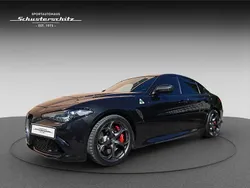 Nero vulcano metallic Gebraucht 2017 Alfa Romeo Giulia Quadrifoglio Limousine | 47.950 € (Fairer Preis)