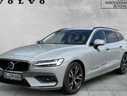 Grau Gebraucht 2024 Volvo V60 Core Kombi | 39.900 € (Fairer Preis)