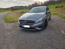 Grau Gebraucht 2013 Mercedes A180 Limousine | 8.100 € (Fairer Preis)