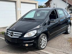 Gebraucht 2011 Mercedes B200 Van / Kleinbus | 9.900 € (Teuer)