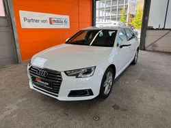 Weiß Gebraucht 2017 Audi A4 Ambiente Kombi | 20.999 € (Guter Preis)