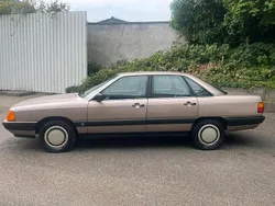 Grau Gebraucht 1986 Audi 100 Limousine | 3.999 €