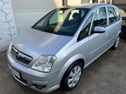 Silber Gebraucht 2006 Opel Meriva Edition Van / Kleinbus | 3.100 € (Etwas zu teuer)