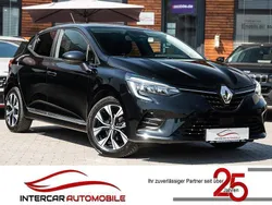 Blackpearlmetallic Gebraucht 2022 Renault Clio V Evolution Limousine | 14.890 € (Fairer Preis)