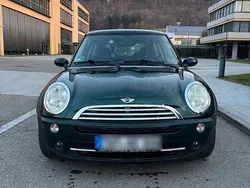 Grün Gebraucht 2004 Mini Cooper Kleinwagen | 2.000 € (Fairer Preis)