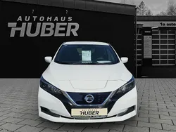 Weiss Gebraucht 2022 Nissan Leaf Kleinwagen | 13.999 € (Guter Preis)