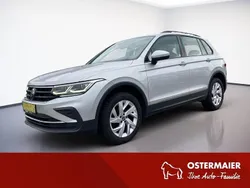 Silber Gebraucht 2022 VW Tiguan Life SUV | 29.680 € (Superpreis)