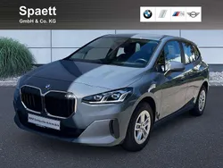 Sparkling kupfergrau Gebraucht 2022 BMW 220 Active Tourer Van / Kleinbus | 26.500 € (Guter Preis)