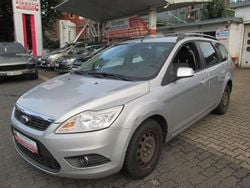 Polarsilber metallic Gebraucht 2011 Ford Focus Kombi | 1.450 € (Superpreis)