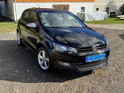 Schwarz Gebraucht 2014 VW Polo Limousine | 8.100 € (Etwas zu teuer)