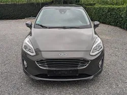 Grau Gebraucht 2018 Ford Fiesta Titanium Kleinwagen | 11.433 € (Teuer)
