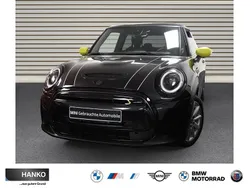 Midnight black metallic Gebraucht 2023 Mini Cooper SE Kleinwagen | 23.500 € (Fairer Preis)