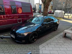 Schwarz Gebraucht 2007 BMW 330 Shadowline Coupé | 8.200 € (Fairer Preis)