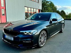 Grau Gebraucht 2025 BMW 520 M Performance Limousine | 25.000 €