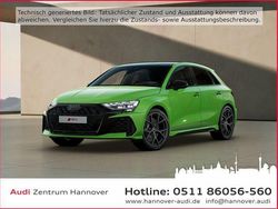 Grün Neu 2025 Audi RS3 Sportback Sport Kleinwagen | 79.695 € (Teuer)