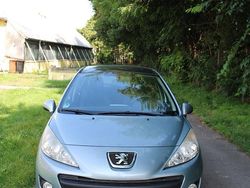 Blau Gebraucht 2011 Peugeot 207 Urban Move Kleinwagen | 3.900 € (Fairer Preis)