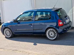 Blau Gebraucht 2001 Renault Clio II Kleinwagen | 1.150 € (Fairer Preis)