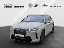 Grau Neu 2025 BMW iX Exclusive SUV | 80.990 € (Superpreis)