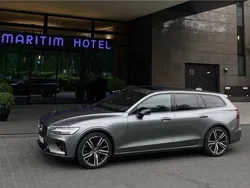 Grau Gebraucht 2020 Volvo V60 Kombi | 32.000 € (Fairer Preis)