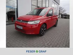 Kirschrot Neu 2025 VW Caddy Life Van / Kleinbus | 42.300 € (Fairer Preis)