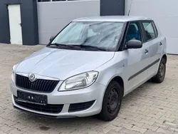 Silber Gebraucht 2010 Skoda Fabia Special Limousine | 2.800 € (Superpreis)