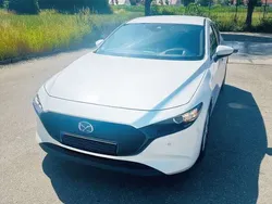 Weiß Gebraucht 2019 Mazda 3 Selection Kleinwagen | 17.500 € (Superpreis)