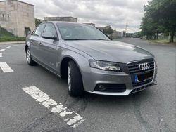 Grau Gebraucht 2010 Audi A4 Limousine | 7.850 € (Fairer Preis)