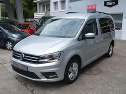 Grau Gebraucht 2016 VW Caddy Maxi Comfortline Van / Kleinbus | 11.950 € (Superpreis)