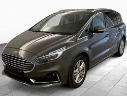 Grau Gebraucht 2022 Ford S-MAX Titanium Van / Kleinbus | 28.988 € (Guter Preis)