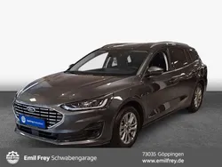 Magnetic metallic Gebraucht 2024 Ford Focus Titanium Kombi | 29.890 € (Fairer Preis)