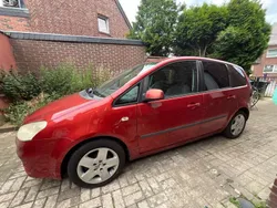 Rot Gebraucht 2007 Ford C-MAX Ghia Van / Kleinbus | 2.150 € (Fairer Preis)