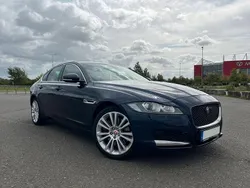 Blau Gebraucht 2016 Jaguar XF Prestige Limousine | 12.650 € (Guter Preis)