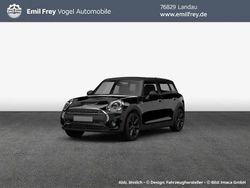 Midnight black metallic Gebraucht 2022 Mini Cooper S Clubman Kombi | 29.290 € (Fairer Preis)