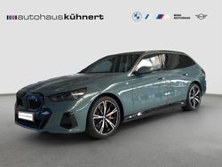 Cape york grün metallic Gebraucht 2024 BMW i5 M Sport Kombi | 64.335 €