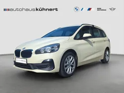 Schwarz Gebraucht 2018 BMW 218 Gran Tourer Sport Line Van / Kleinbus | 8.500 € (Fairer Preis)