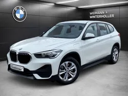 Weiß Gebraucht 2021 BMW X1 Advantage SUV | 20.880 € (Guter Preis)